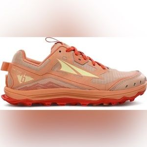 Altra Lone Peak 6 Trail running shoes size 7.5 Coral/Peach/Yellow/Orange